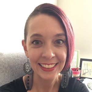 Meet your Posher, Alison